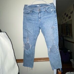 Size 6 Old navy boyfriend distressed jeans